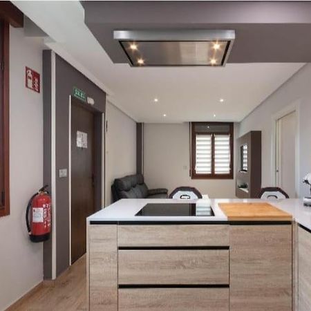 A Tan Solo 800 Metros De San Mames Apartment Bilbao Ngoại thất bức ảnh