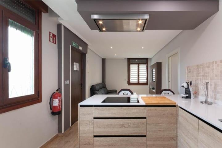 A Tan Solo 800 Metros De San Mames Apartment Bilbao Ngoại thất bức ảnh